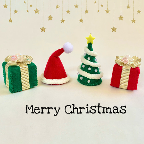 受注制作】〈再販10以上〉フェルトのミニクリスマス帽子4種 お子様