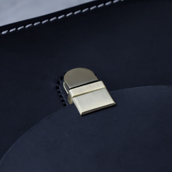 牛革レザーショルダーバッグ サドルバッグポシェット 手染め / 総手縫い 8枚目の画像