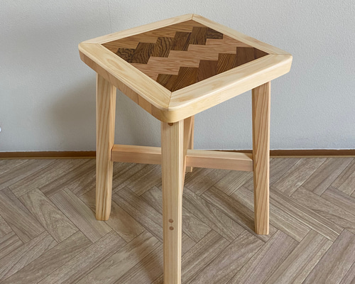 ヴィンテージ　スツール　ヘリンボーン柄　4本脚 518DSC_1785.jpg?v=1718354625&