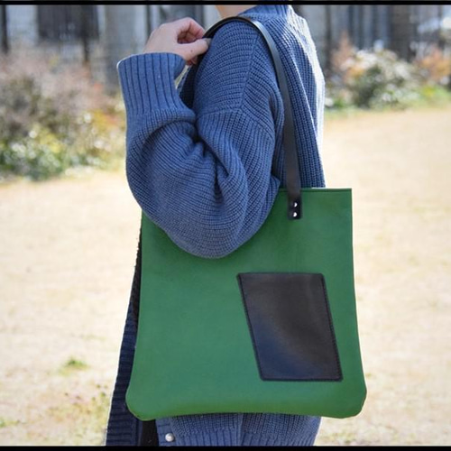 緑色レザー トートバッグ　本革 Polilavo】レザートートバッグ 本革 鞄 内ポケット 外ポケット