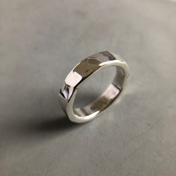 silver ring 4mm /シルバー/リング/指輪/槌目/シンプル/刻印 2枚目の画像