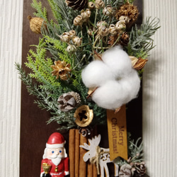 木製ボードツリーの壁掛け　クリスマスの木タグ　サンタさんとウッドトナカイつき＾＾ 2枚目の画像