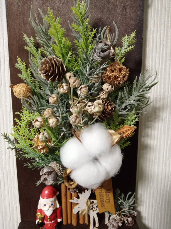 木製ボードツリーの壁掛け　クリスマスの木タグ　サンタさんとウッドトナカイつき＾＾ 6枚目の画像