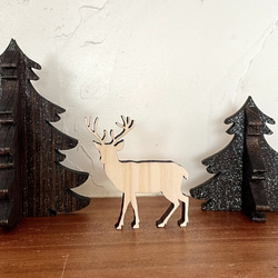 木製クリスマスオブジェ　森のトナカイ　無垢材　クリスマスオーナメント　クリスマス飾り　クリスマスツリー 3枚目の画像