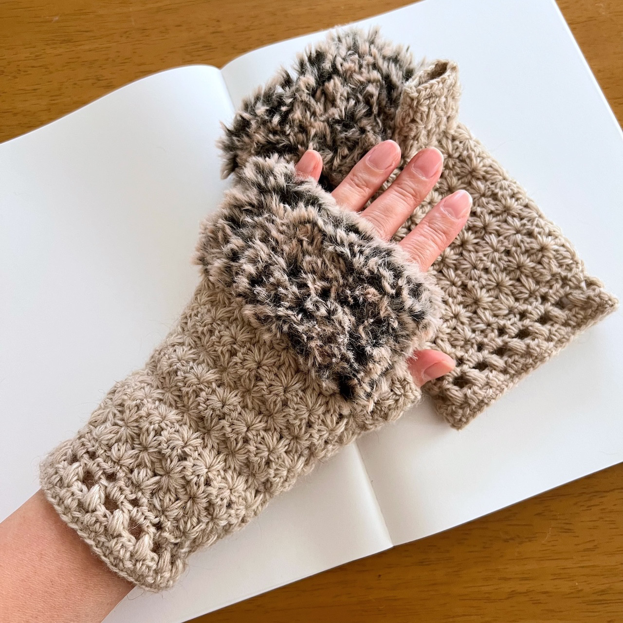 quiet : Fanni ハンドウォーマー