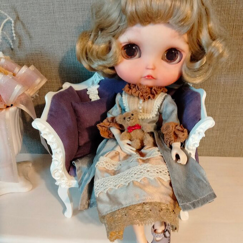 1/6ドールサイズ バラ柄モチーフ＆ハートソファシングル 白