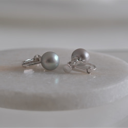 nuance gray pearl earring 淡水パール　イヤリング　グレー 3枚目の画像