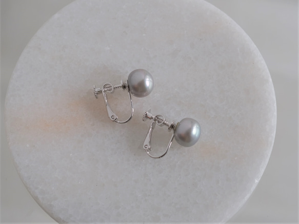 nuance gray pearl earring 淡水パール　イヤリング　グレー 4枚目の画像