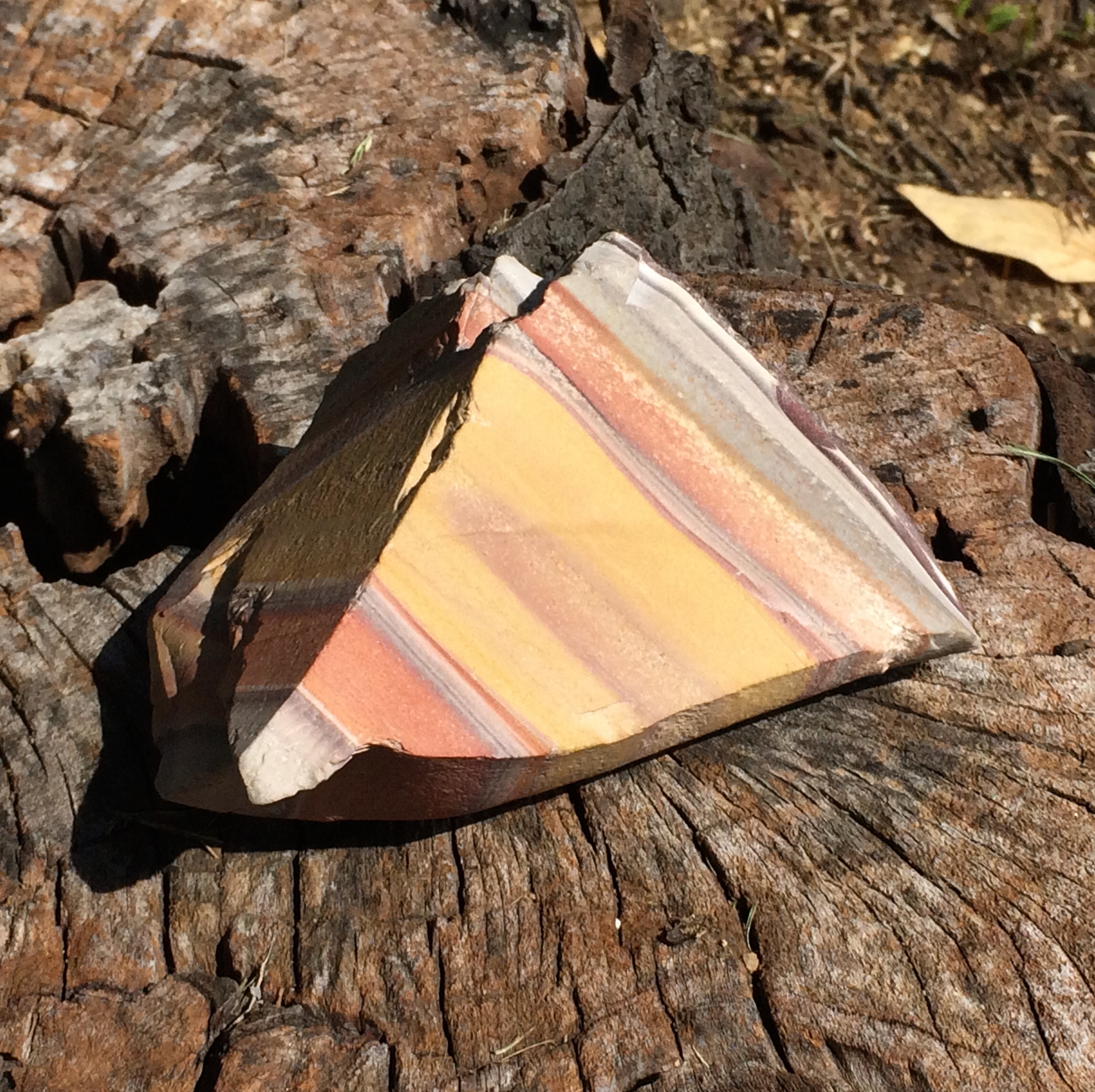 レア原石希少！鉱石1044g ライオライトワンダーストーン