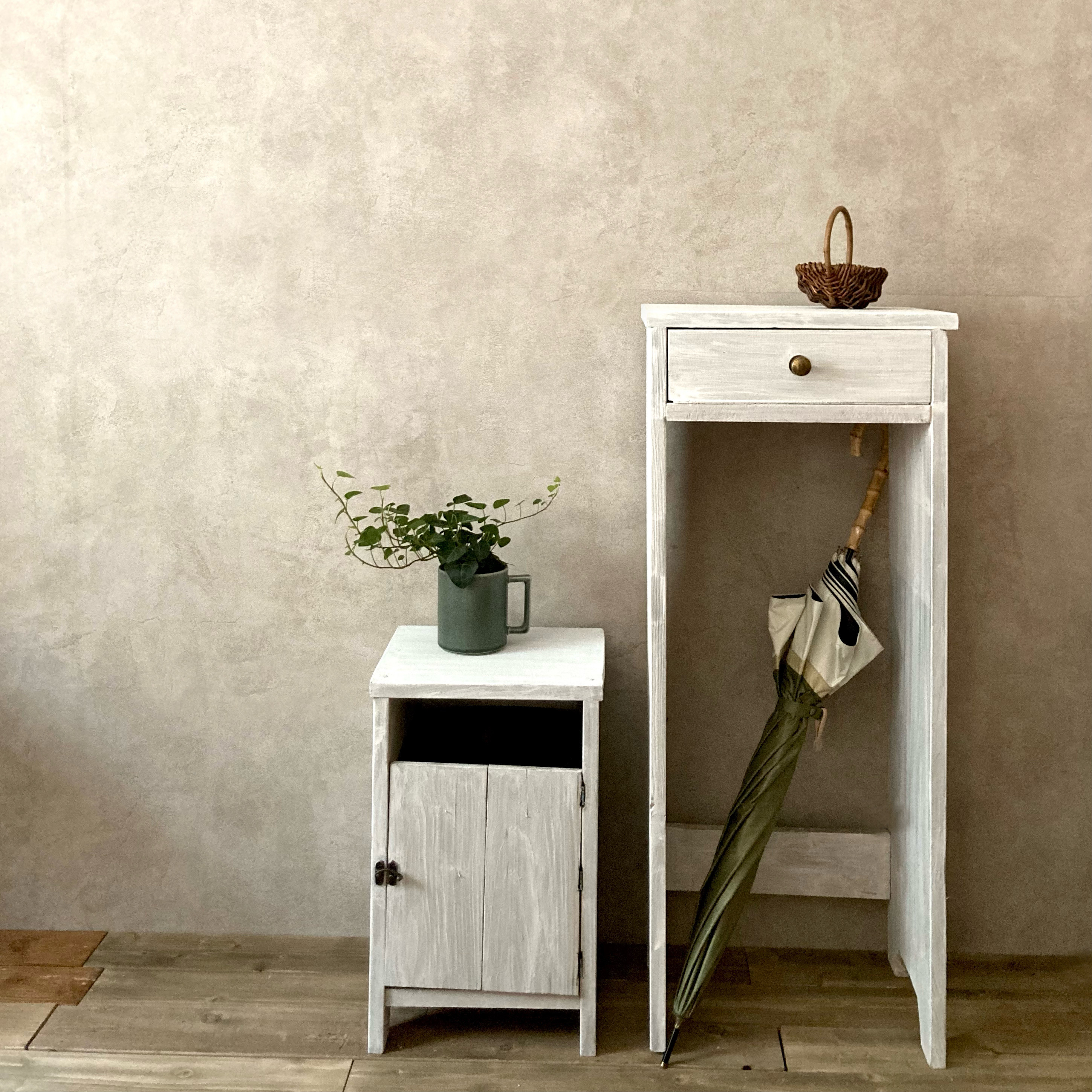 【チェストとゴミ箱のセット】木製 玄関収納　かわいい四つ脚　　1段引き出し収納　ダストボックス　北欧　ホワイト