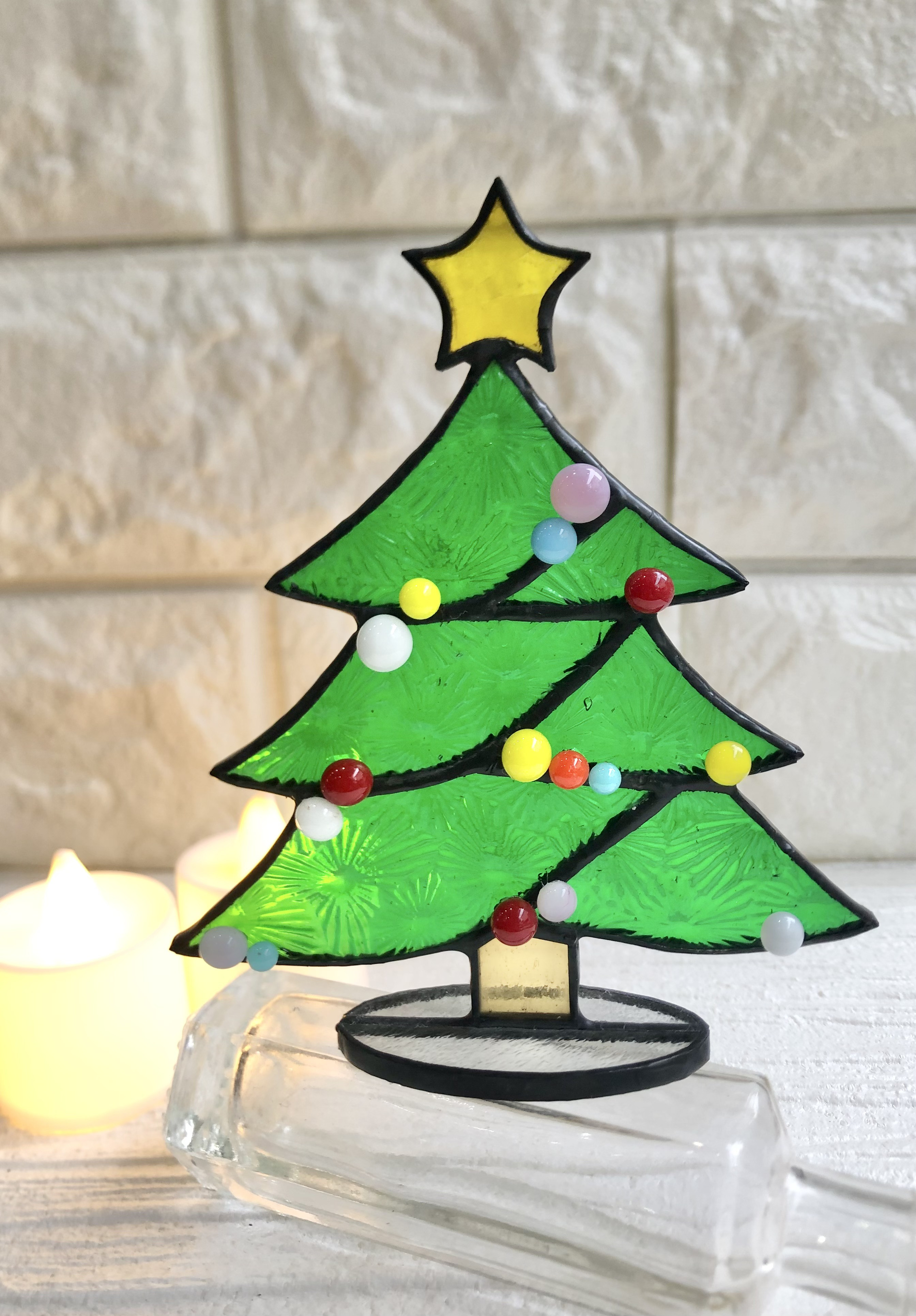 ステンドグラスのクリスマスオーナメント おはじきステンドグラスでクリスマスのオーナメントを作ろう！
