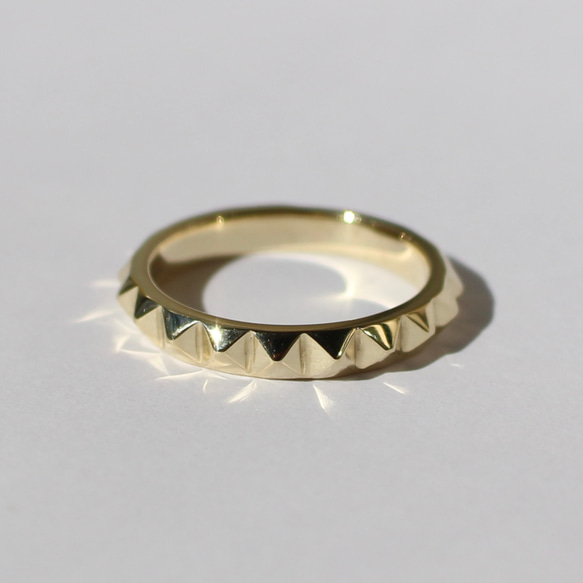 Pyramid Stud Ring (Width 3mm) / K10, K18, PT900 2枚目の画像