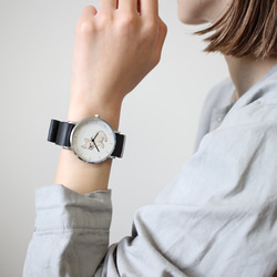 白フレンチブルドッグの腕時計 10枚目の画像