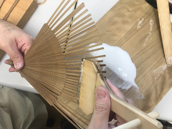 絵絹扇子　日本の京都の職人が手仕事で制作　透け感を楽しめる涼やかな仕上がり　プレゼントに最適 #03 9枚目の画像