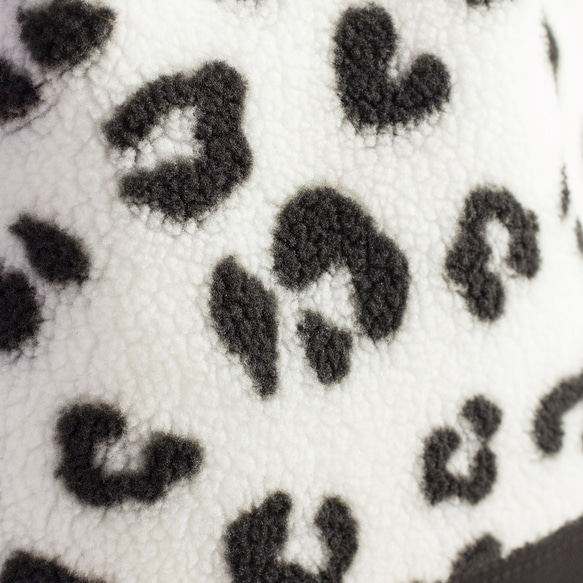 白黒レオパードボアx牛革x帆布 ショルダーバッグ（Lサイズ）モコモコ可愛いヒョウ柄巾着 3枚目の画像