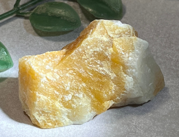 危険や災難除けの守護石✨ イエロージャスパー 原石 ラフストーン