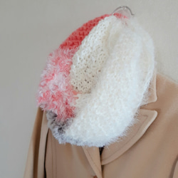 《ふわもこ可愛い手編みスヌード》　肌に優しい　ウール　 日常使いに最適　あたたかみのあるピンク　冬支度2022 3枚目の画像