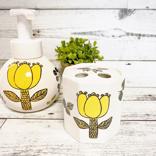 イエロー✨北欧柄✨歯ブラシスタンド(4本立て) その他素材