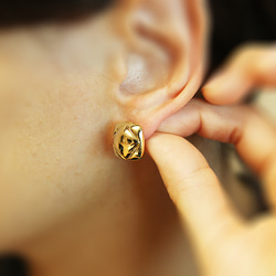 ERG-2214-G【2件】方形耳環，方形耳釘/16mm X 16.6mm 第6張的照片