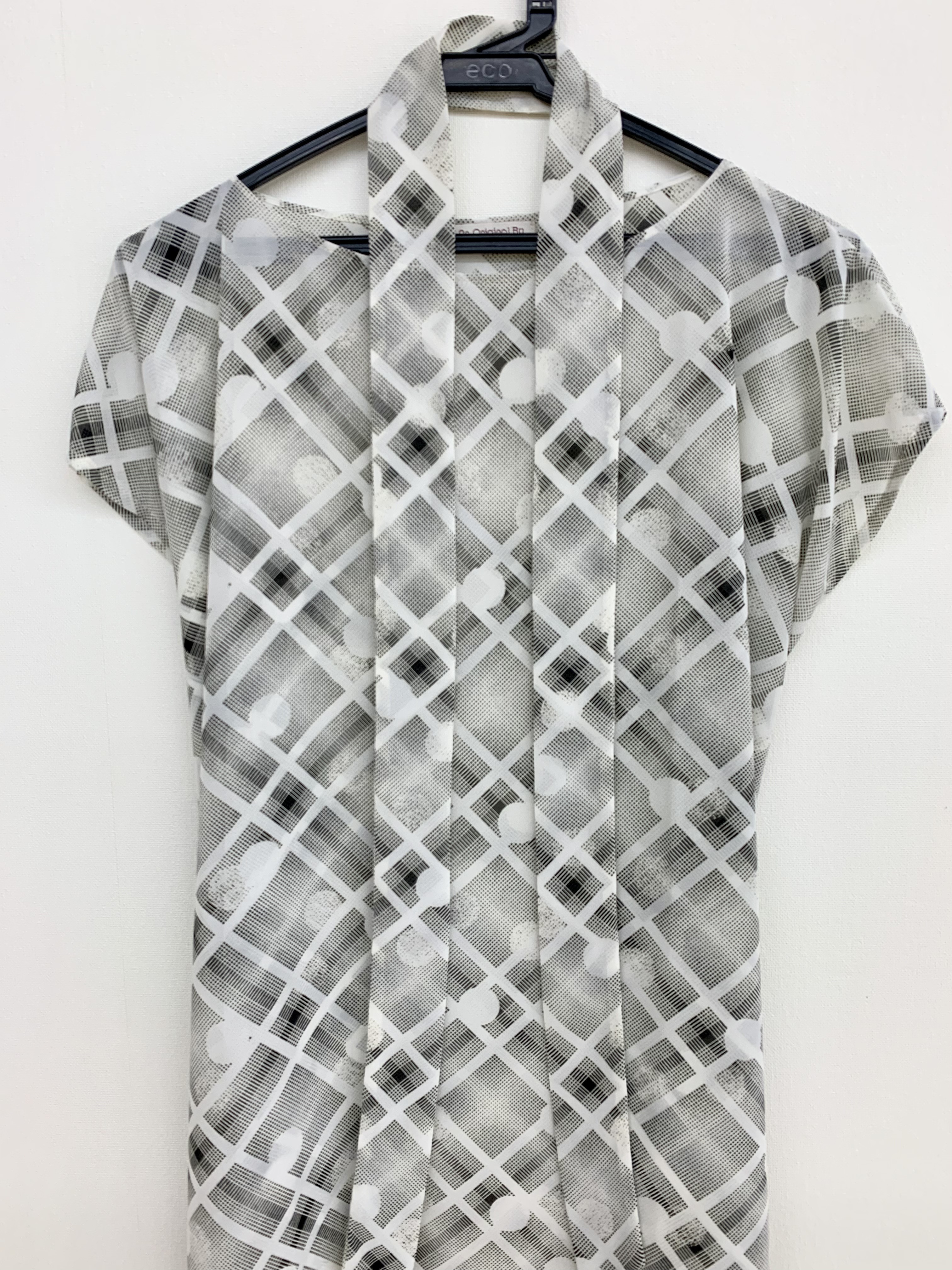 【お洗濯OK！直線裁ちワンピース】 slash cross & dot monotone 10,296円