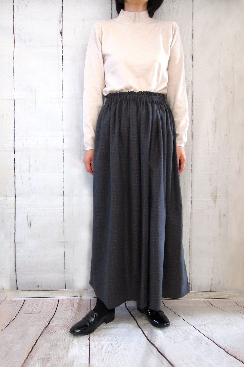 微起毛ピンドットのロングスカート ダークグレー