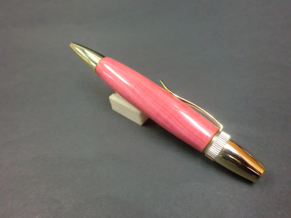 ピンクアイボリー・チヂミ　パトリオットボールペン 4枚目の画像