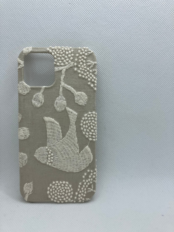 iPhone cover 3枚目の画像