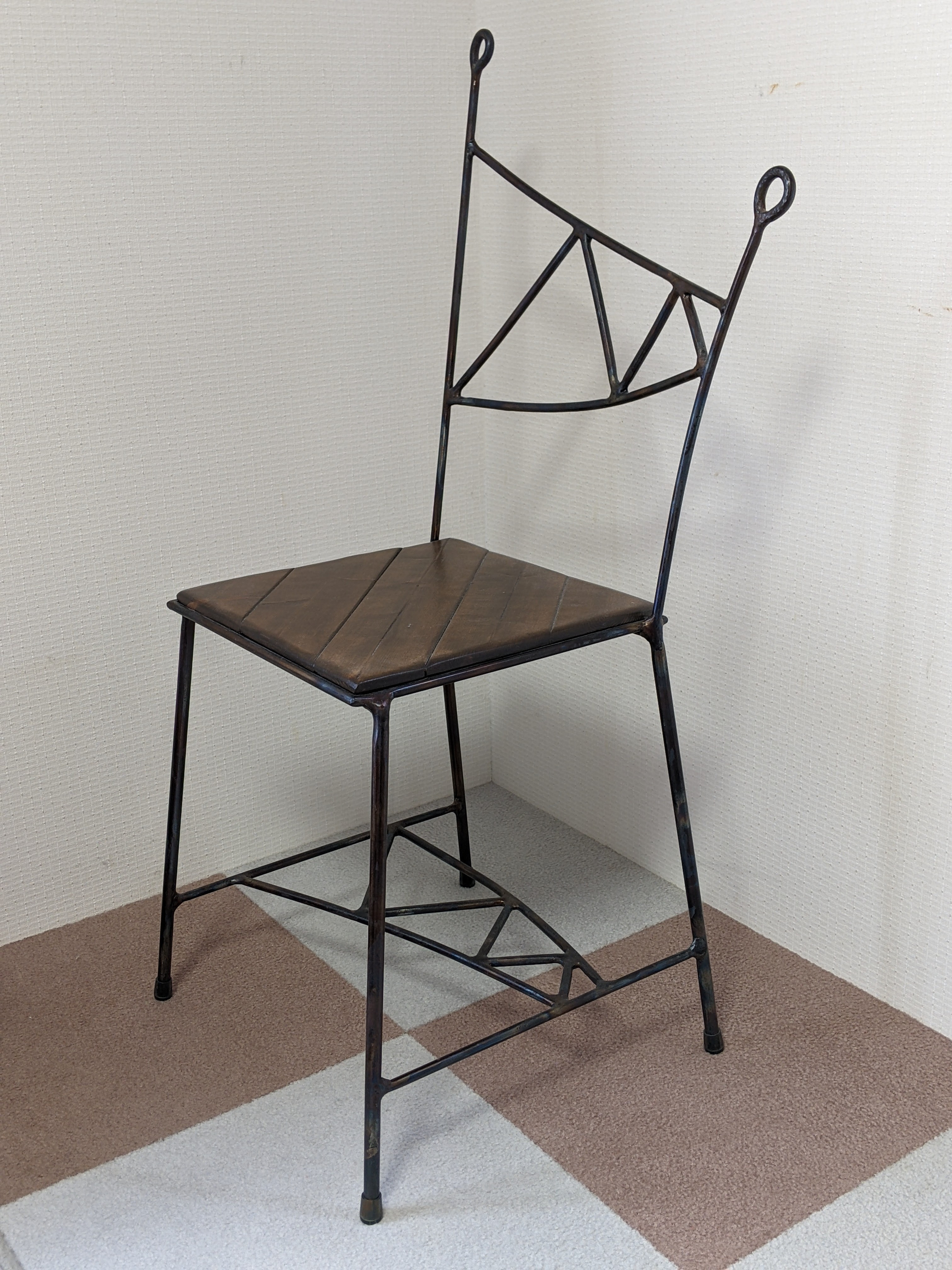 ちょっとアートな椅子№13