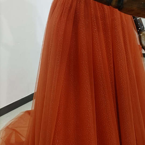 美品！テラコッタカラードレス キラキラチュールふっくら柔らかな  