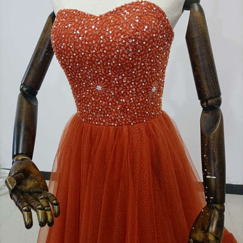美品！テラコッタカラードレス キラキラチュールふっくら柔らかな  