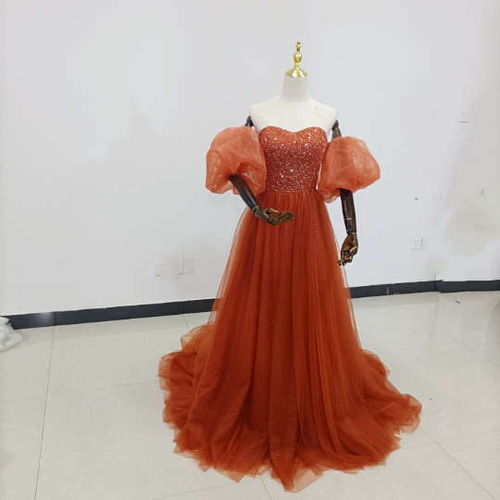 美品！テラコッタカラードレス キラキラチュールふっくら柔らかな  