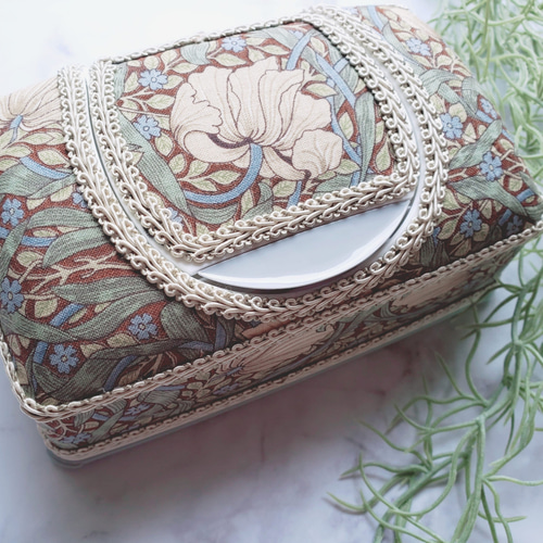 携帯用boxティッシュケース(ウィリアム・モリス＊ピンパーネル ブラウン)