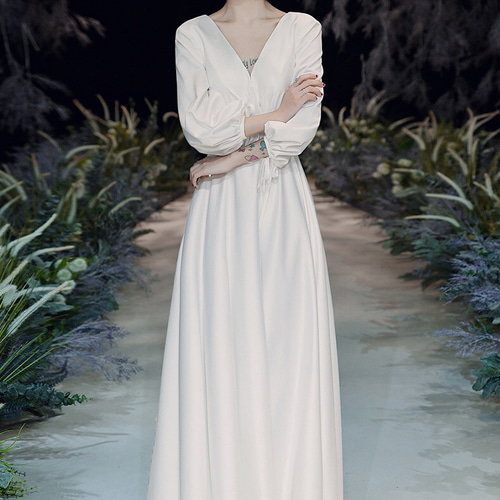 シンプル Vネック ウエディングドレス 二次会 前撮り ドレス ウララ  