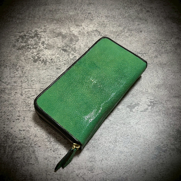 スタースティングレイ 財布 ガルーシャ ダブルファスナー エイ革