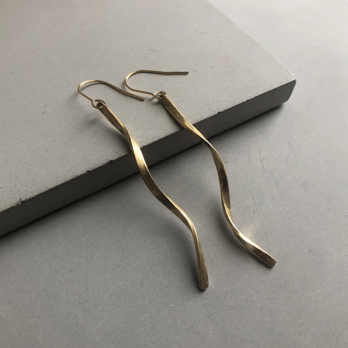 brass pierce nagare /真鍮/ピアス/スパイラル/ハンドメイド/シンプル 
