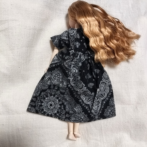 2点セット フリルスリーブワンピース ペイズリー リカちゃん 服 黒