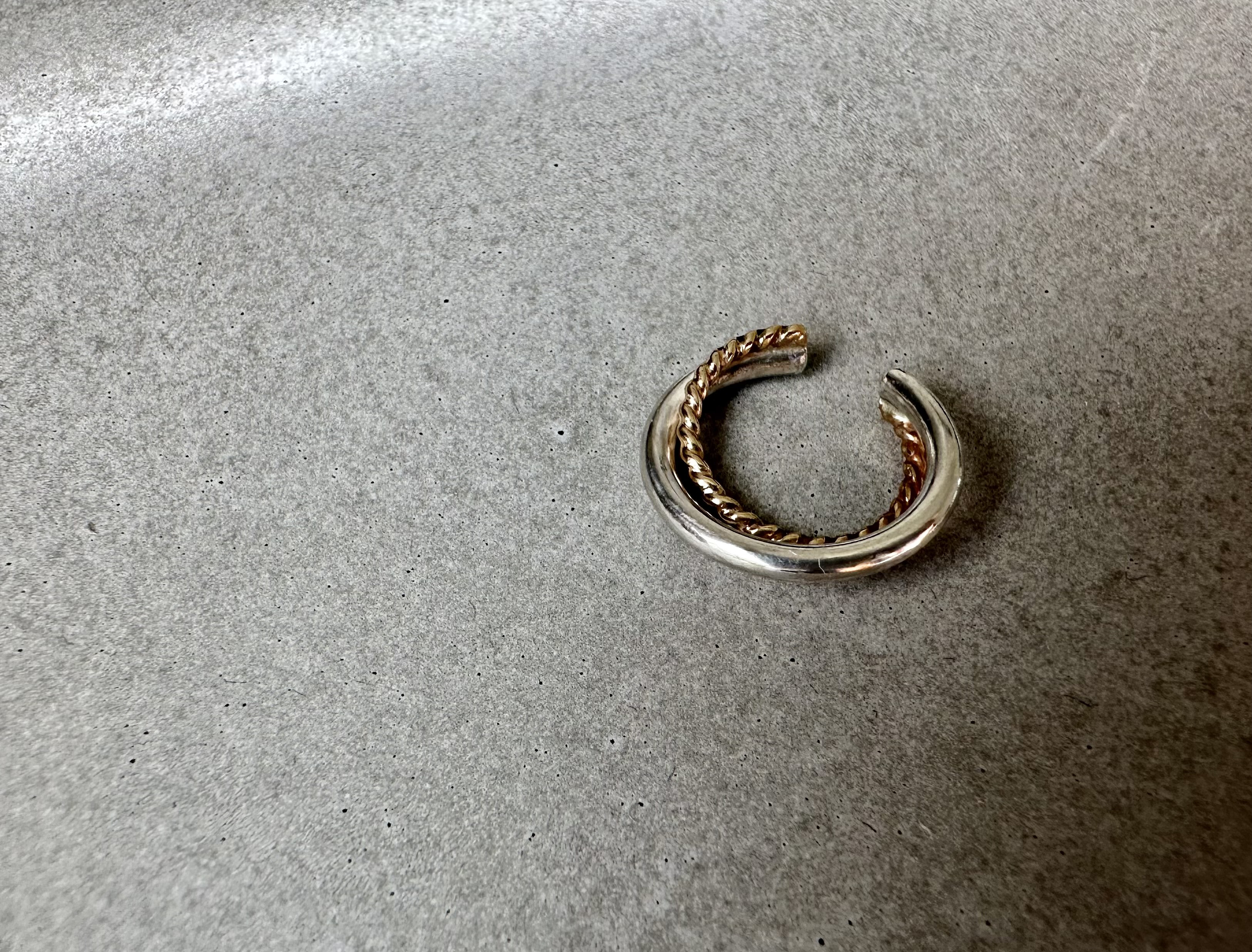 silver✖️14kgf twist ダブル イヤカフ