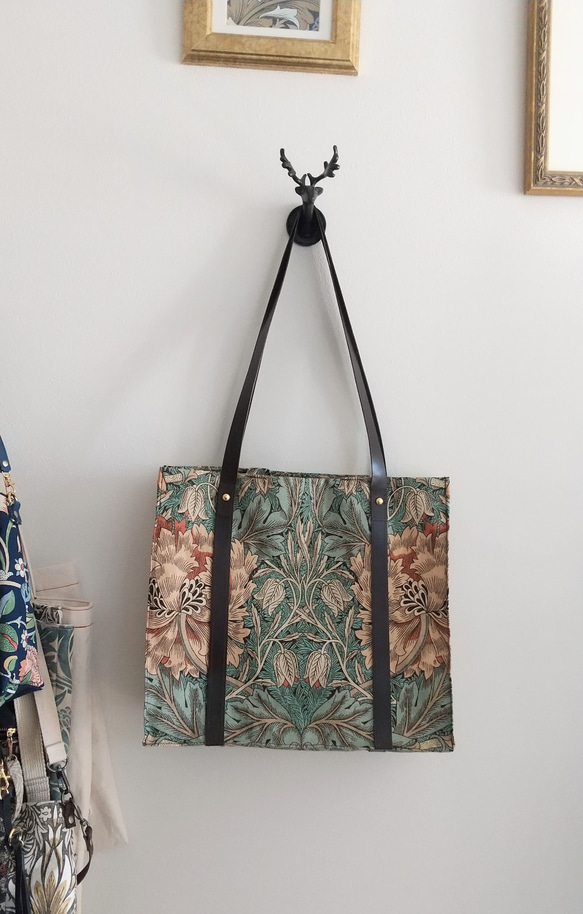 ウィリアムモリス（William Morris）ルーズとーとハニーサックル