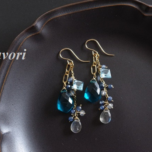 ベビースイスブルートパーズ 1粒ピアス