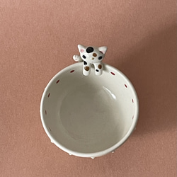 猫とぐい呑み(三毛猫) 4枚目の画像