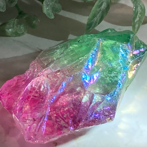 七色の夢໒꒱✨　オーラ　水晶　ラフストーン　原石 七色の夢໒꒱✨ オーラ 水晶 ラフストーン 原石 天然石 東洋