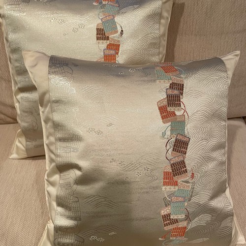 豪華刺繍の袋帯で作った正絹クッションカバー40cm×40cm 帯