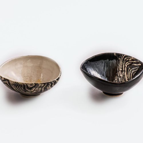 おちょこ 【弦月】 酒器 ぐい吞み 手作り陶器 瀬戸焼 女性作家 海月