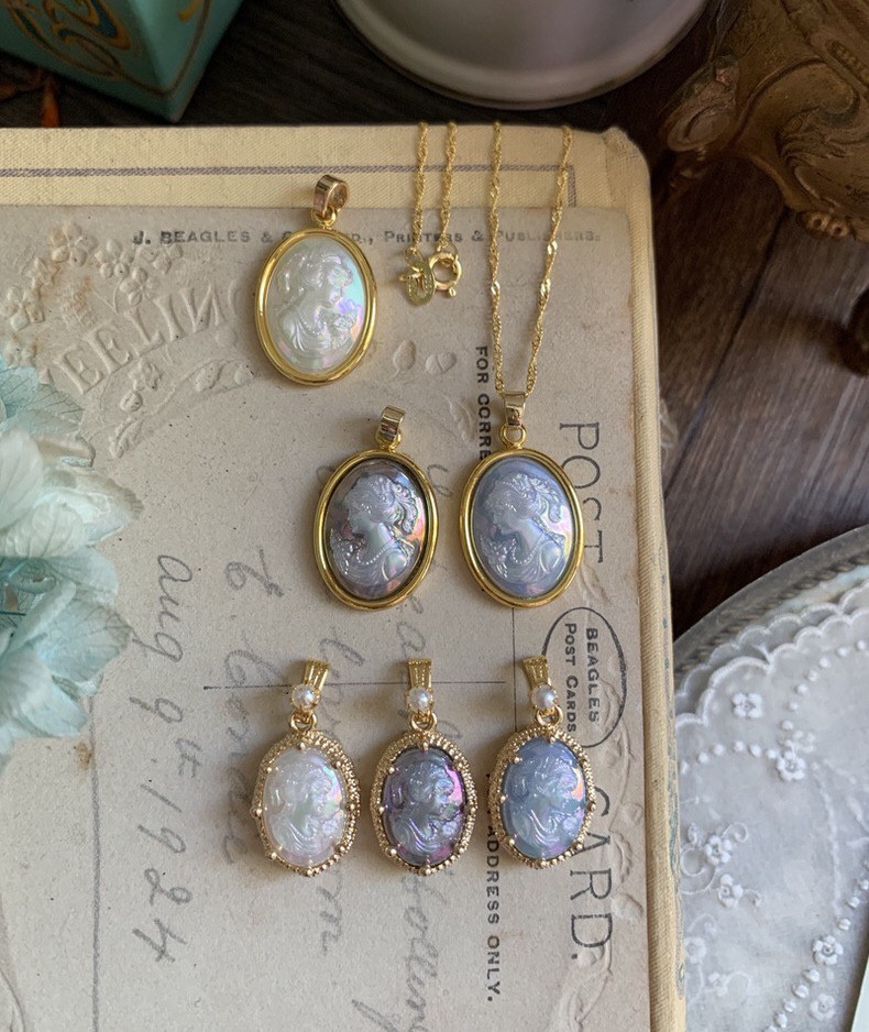 カメオ 3色 カラフル マザーオブパールの光沢 虹色 レインボー ウエスタンアンティーク レトロ ネックレス アート