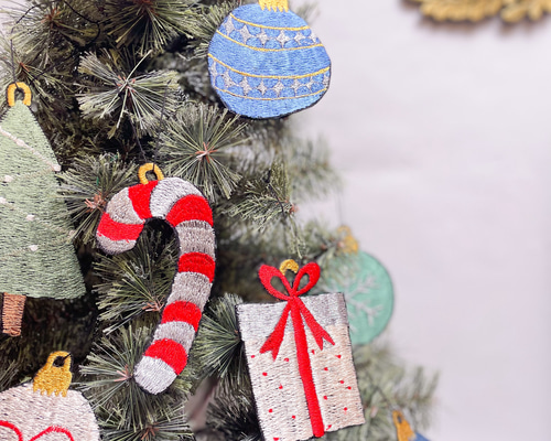 特集掲載】大きいサイズの刺繍クリスマスオーナメント8個セット 特集掲載】大きいサイズの刺繍クリスマスオーナメント8個セット