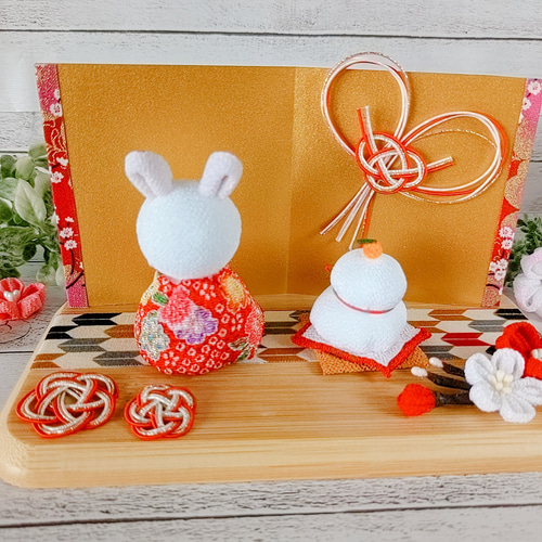 お正月飾り 2023年 うさぎ 鏡餅 卯年 干支 ちりめん細工 つまみ