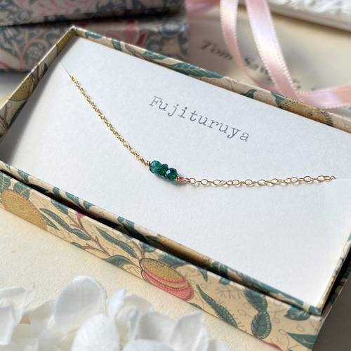 再販【5月誕生石】14kgf エメラルドのブレスレット【石の囁き】無料