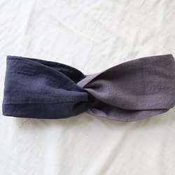 秋冬色くすみカラーのベルギーリネンヘアバンド／リネンツイストクロスターバン／グレーパープル×ネイビーのバイカラー 2枚目の画像
