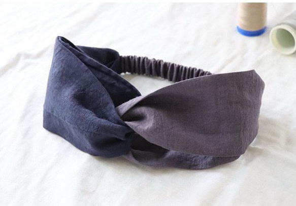 秋冬色くすみカラーのベルギーリネンヘアバンド／リネンツイストクロスターバン／グレーパープル×ネイビーのバイカラー 1枚目の画像