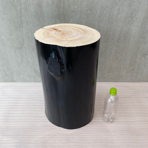 黒ペンキ ヒノキのクラック切り株 丸太 フラワー サイドテーブル インテリア 黒ペンキ ひのきのクラック切り株】丸太 巻き寿司 フラワー